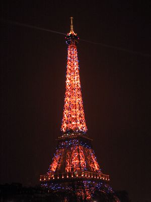 Tour Eiffel apres minuit